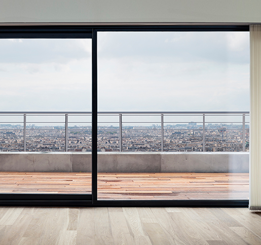Ventana corredera elevable de aluminio en Barcelona.