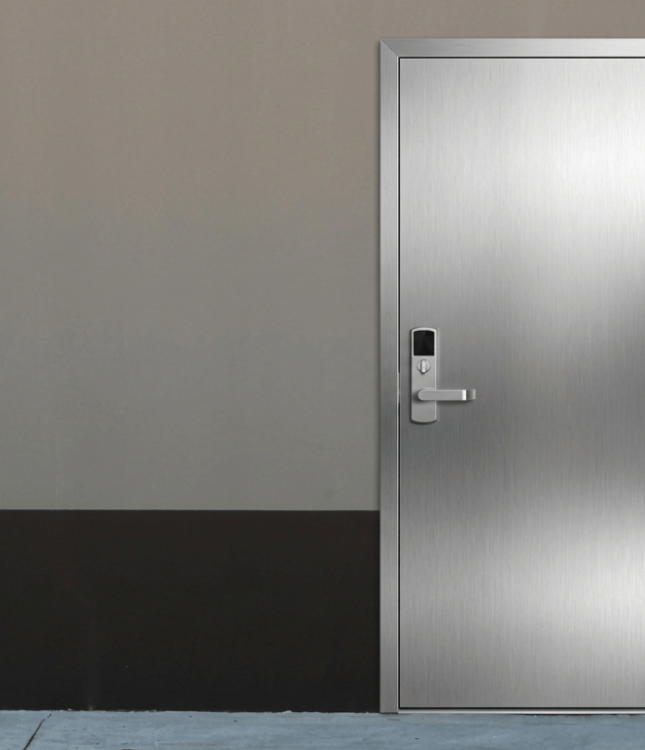 Puerta de aluminio de exterior moderna en vivienda unifamiliar