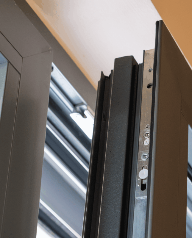 Puertas de aluminio tipos, ventajas y consejos de elección